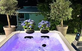 Apartments And Spa Miona
